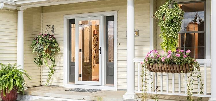 screen door installation in Moreno Valley